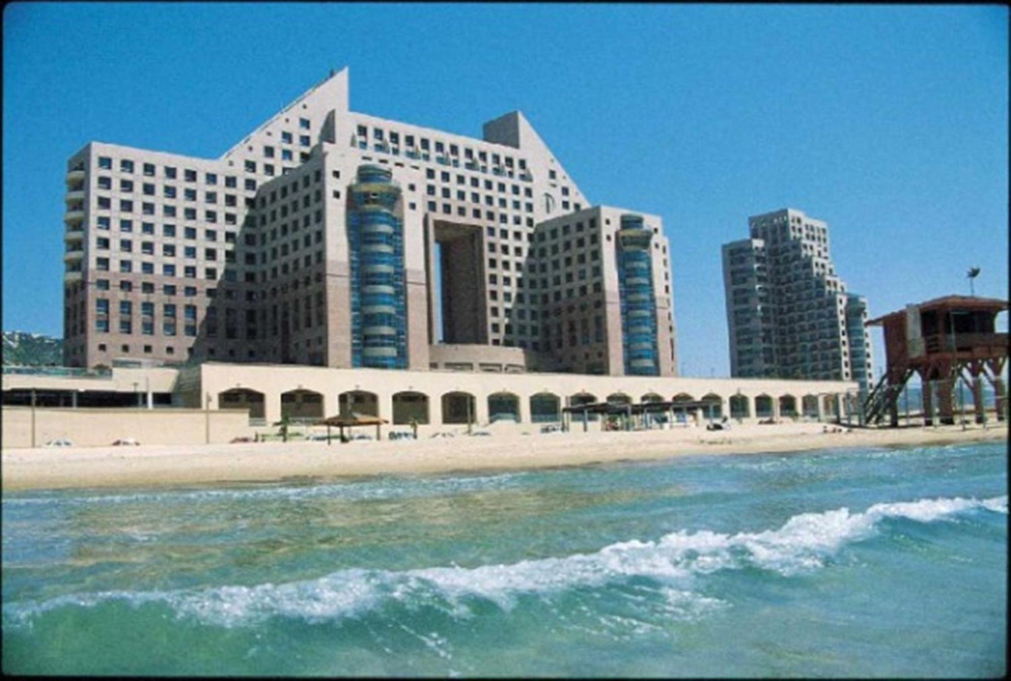 Apartments On The Beach Хайфа Екстер'єр фото